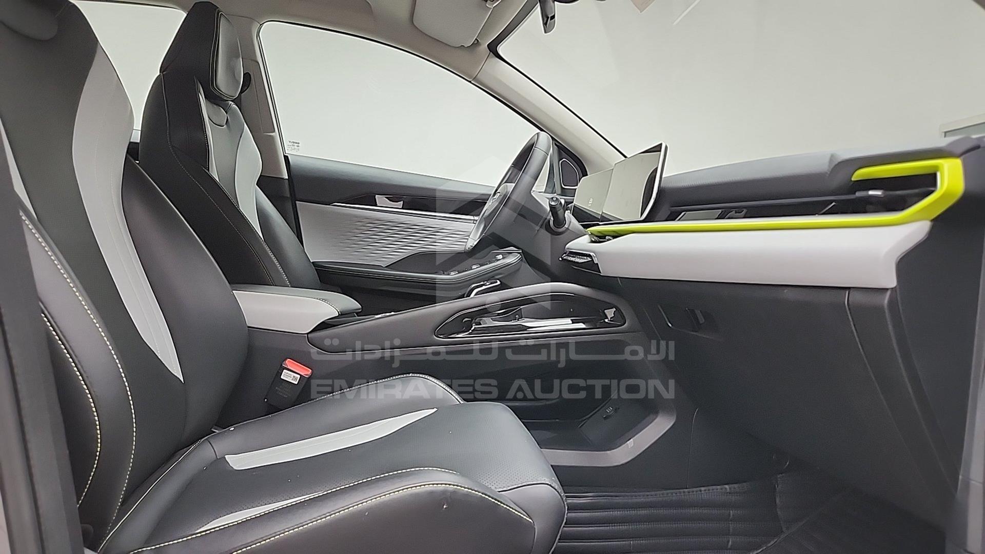 2024 GEELY COOLRAY VIN: LB3762KZ0RX505471