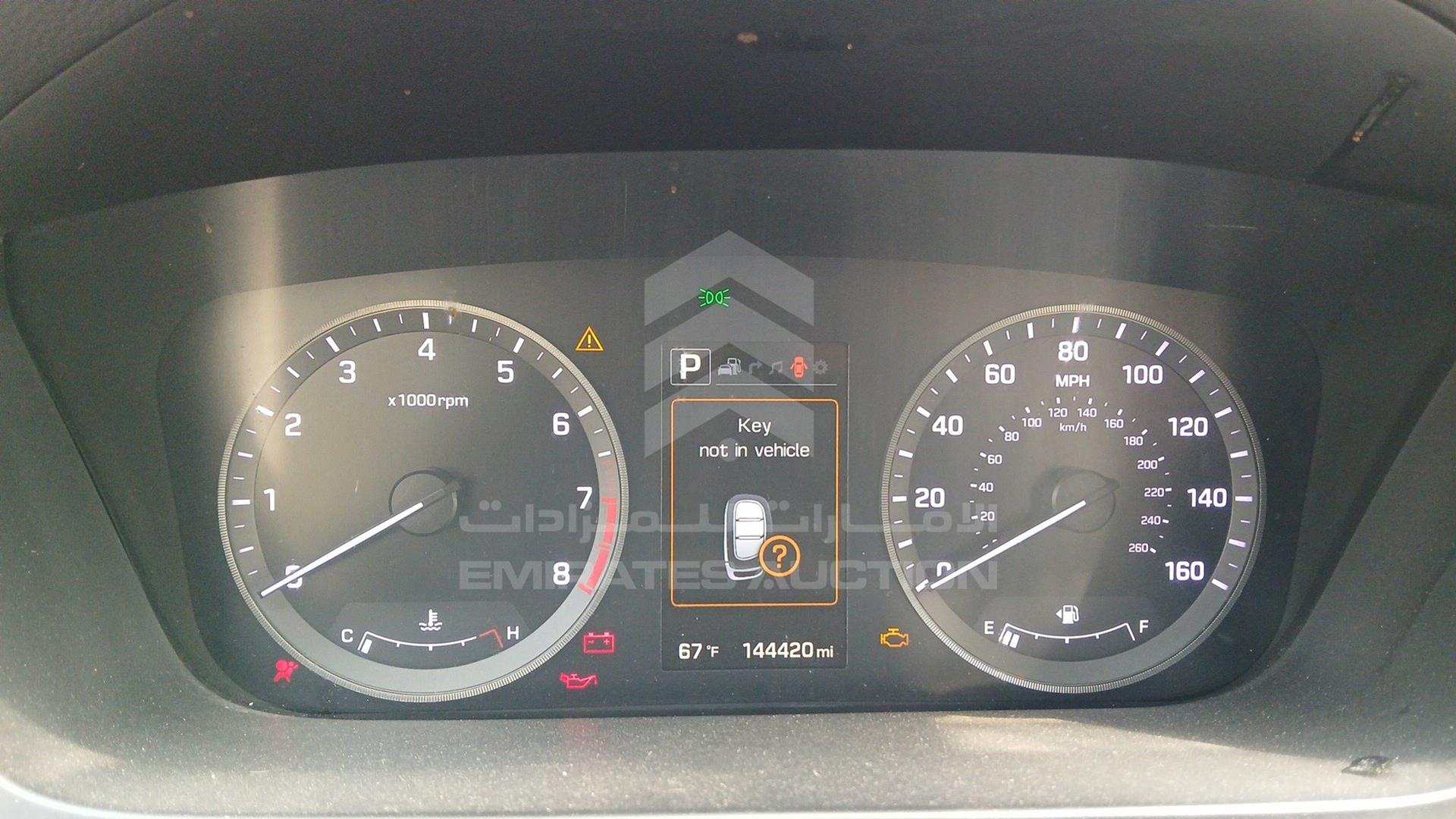 2015 HYUNDAI SONATA VIN: 5NPE34AF0FH092763