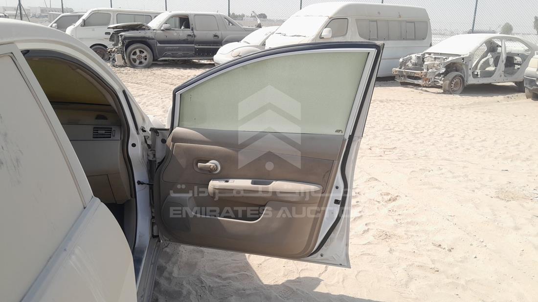 2013 Nissan Tiida — Front Right Door — Photo 24