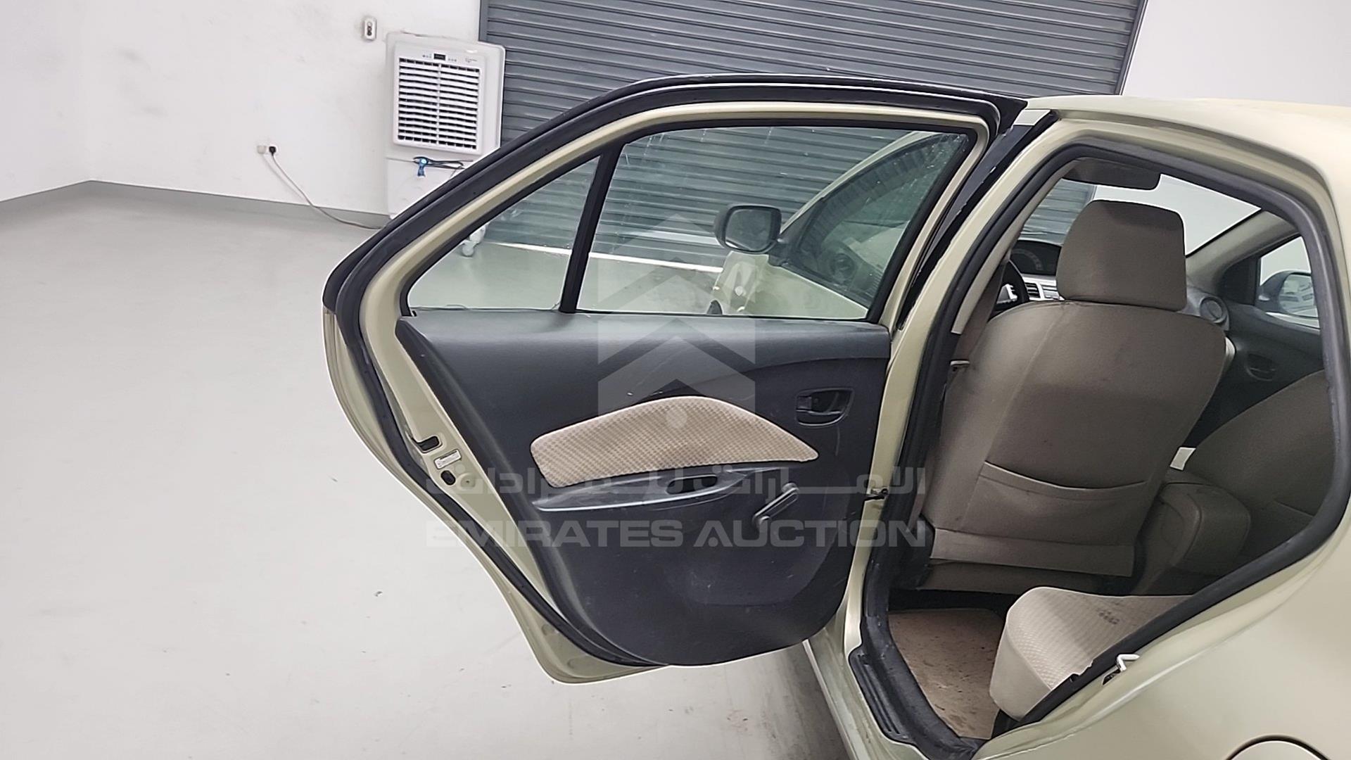 2008 TOYOTA YARIS VIN: JTDBW923681100533