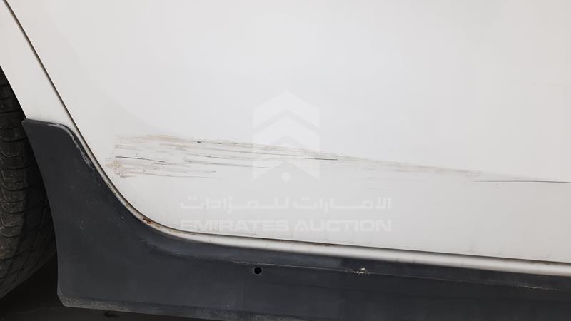RKLBL9HE7F5241122 Auction: EmiratesAuction Lot: 407963 RKLBL9HE7F5241122 Toyota Corolla 2015 WHITE Photo 37