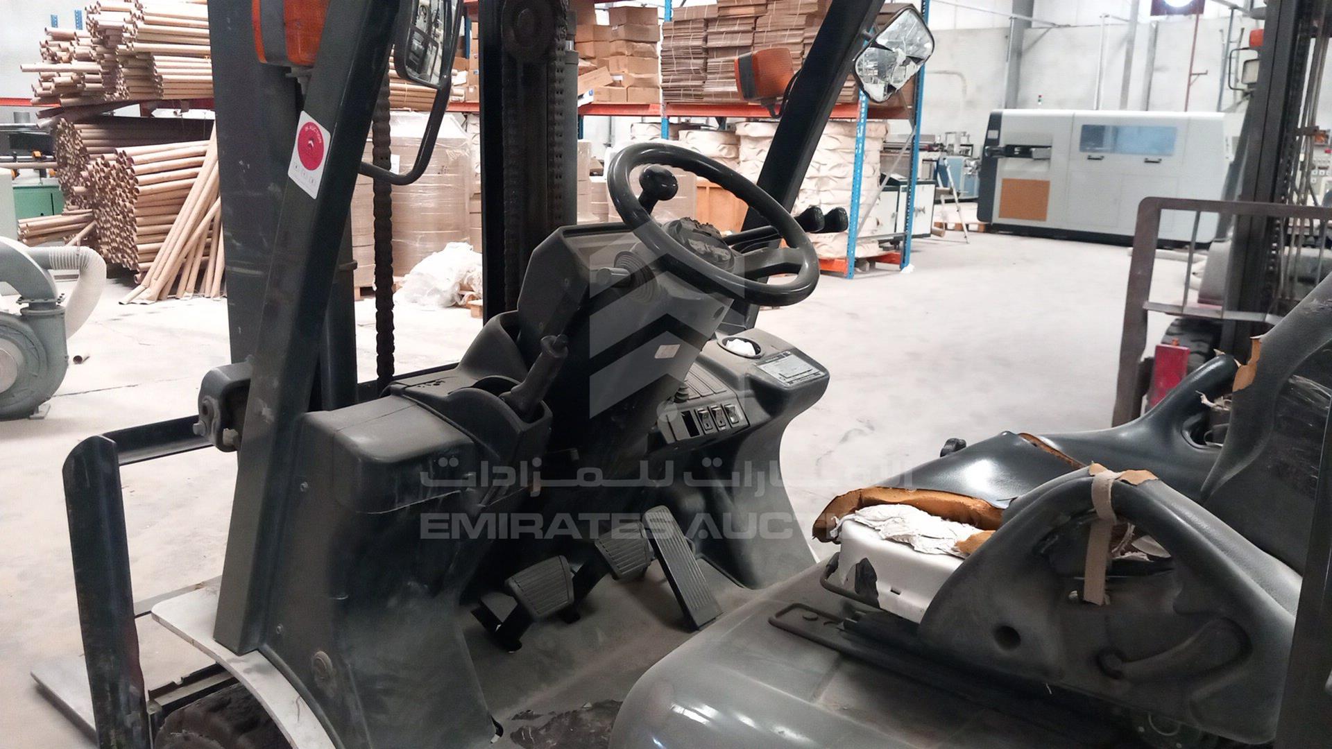 0 NISSAN FORKLIFT VIN: NP1F2-00310