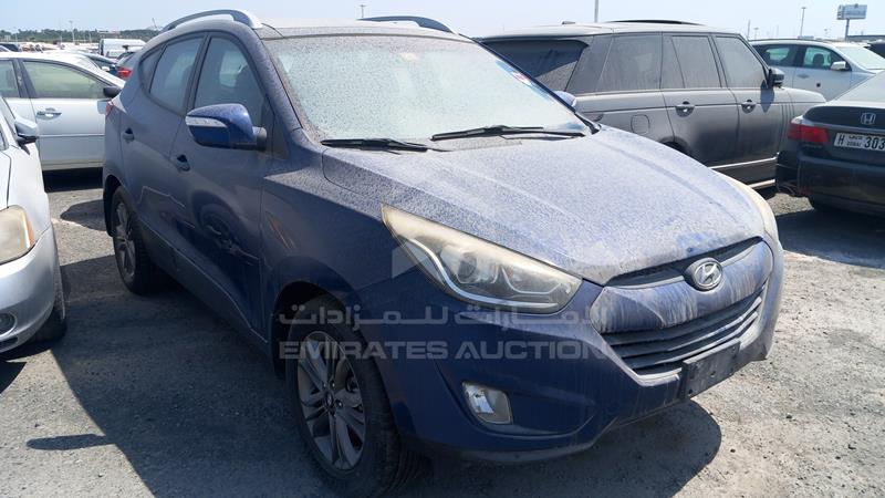KMHJT81C4EU851006 Auction: EmiratesAuction Lot: 408515 KMHJT81C4EU851006 Hyundai Tucson 2014 BLUE Photo 10