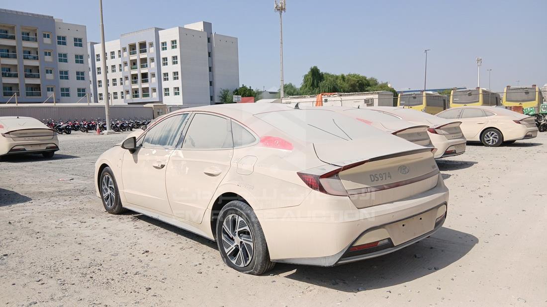 2021 Hyundai Sonata Hybrid — Rear Left Angle — Photo 7