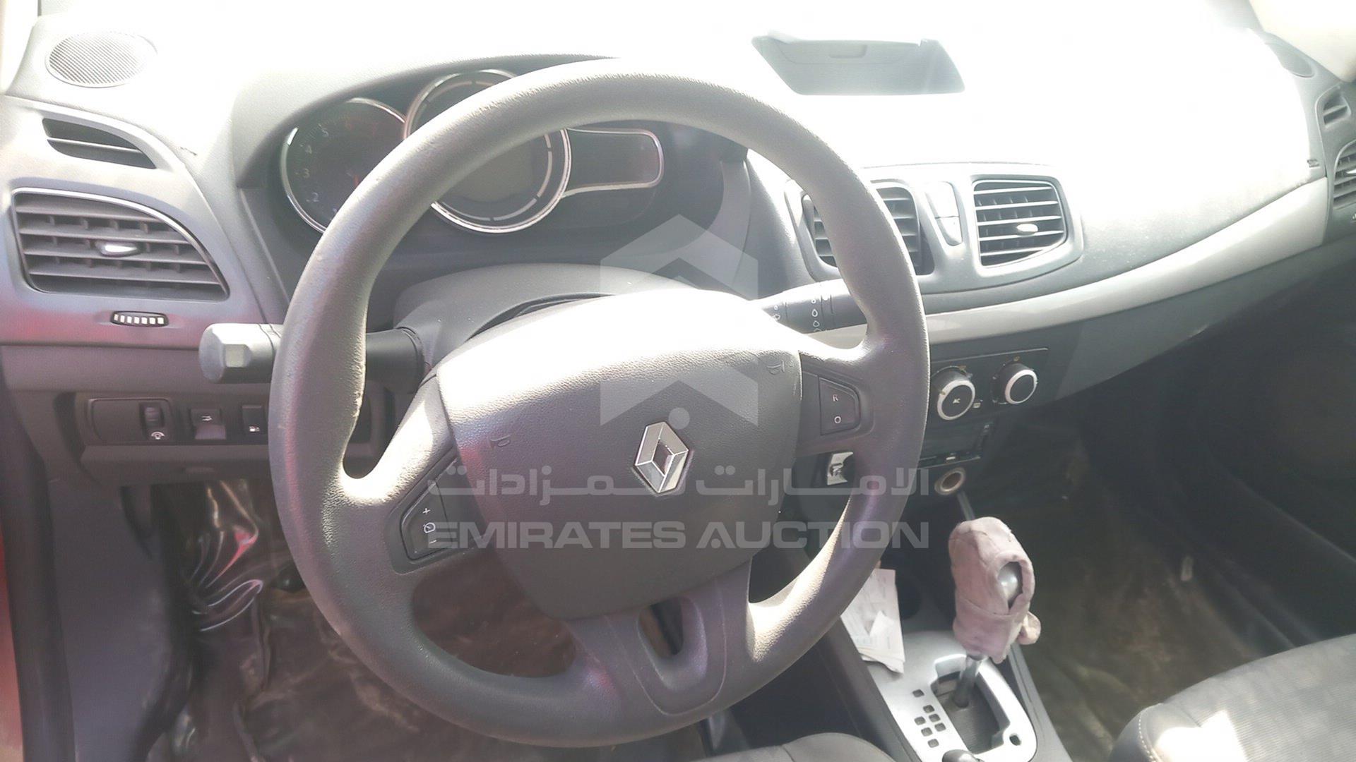 2013 RENAULT FLUENCE VIN: VF1LZLET6DC268903