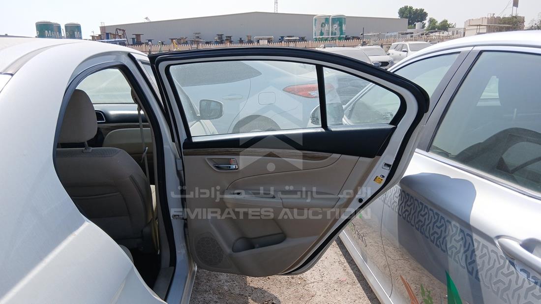 سوزوكي سياز 2023 — الباب الخلفي الأيمن — صورة 25