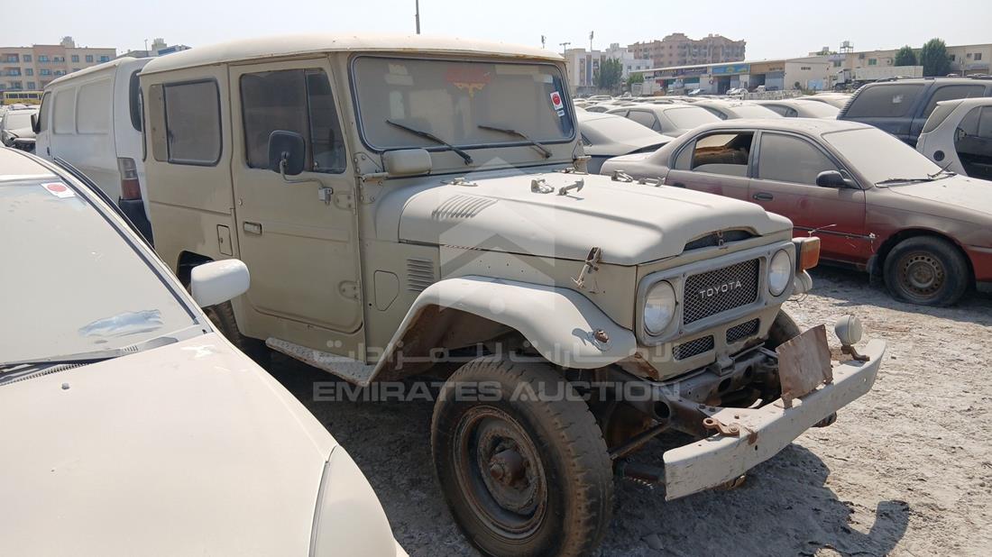 Toyota - Scrap without document — Front Right Angle — Photo 9