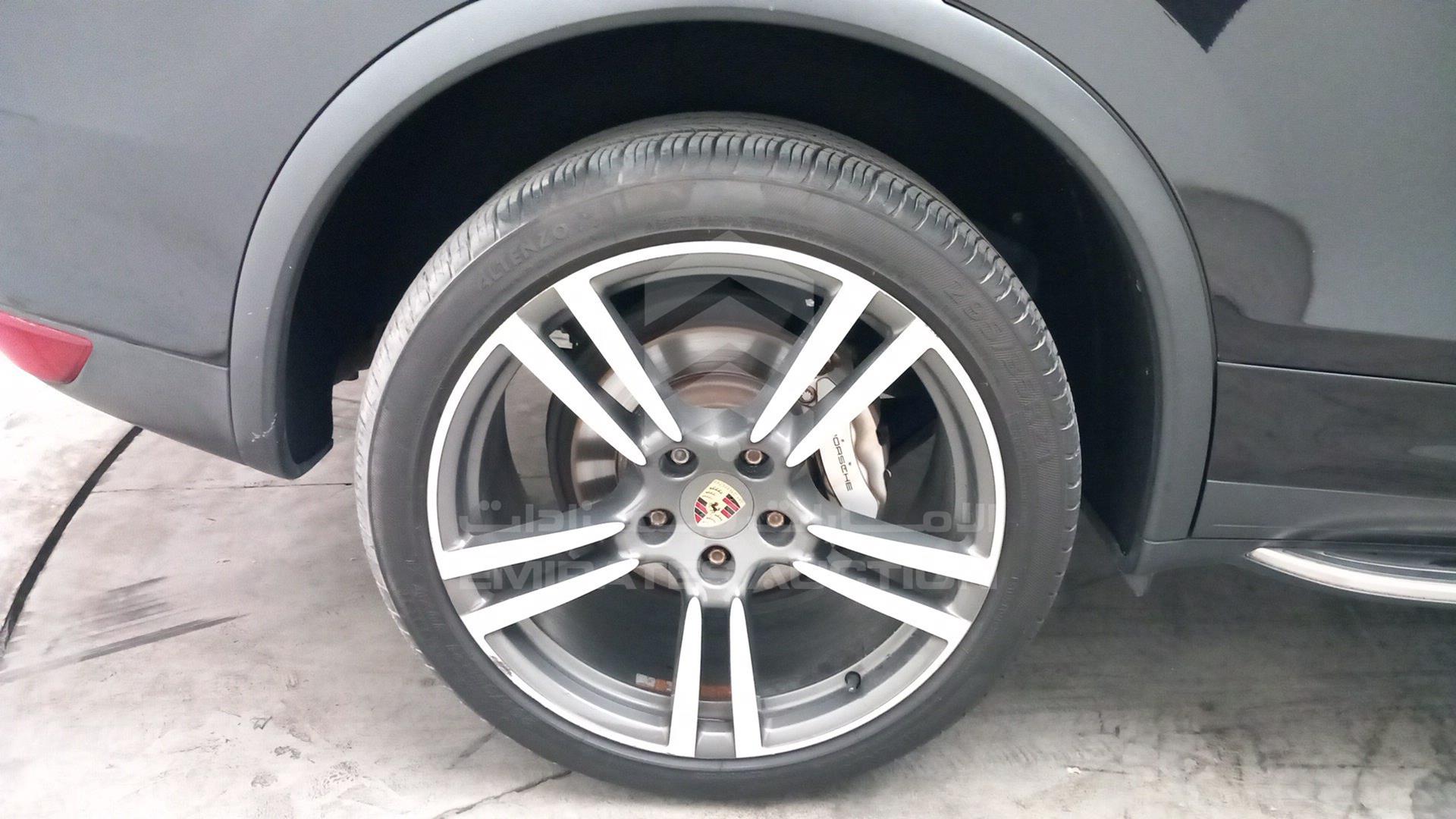 2012 PORSCHE CAYENNE VIN: WP1ZZZ92ZCLA41059