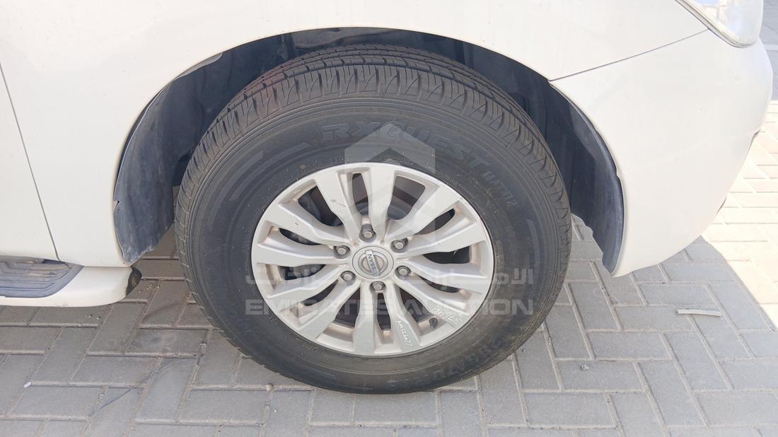 نيسان باترول 2019 — الإطار الأمامي الأيمن — صورة 28