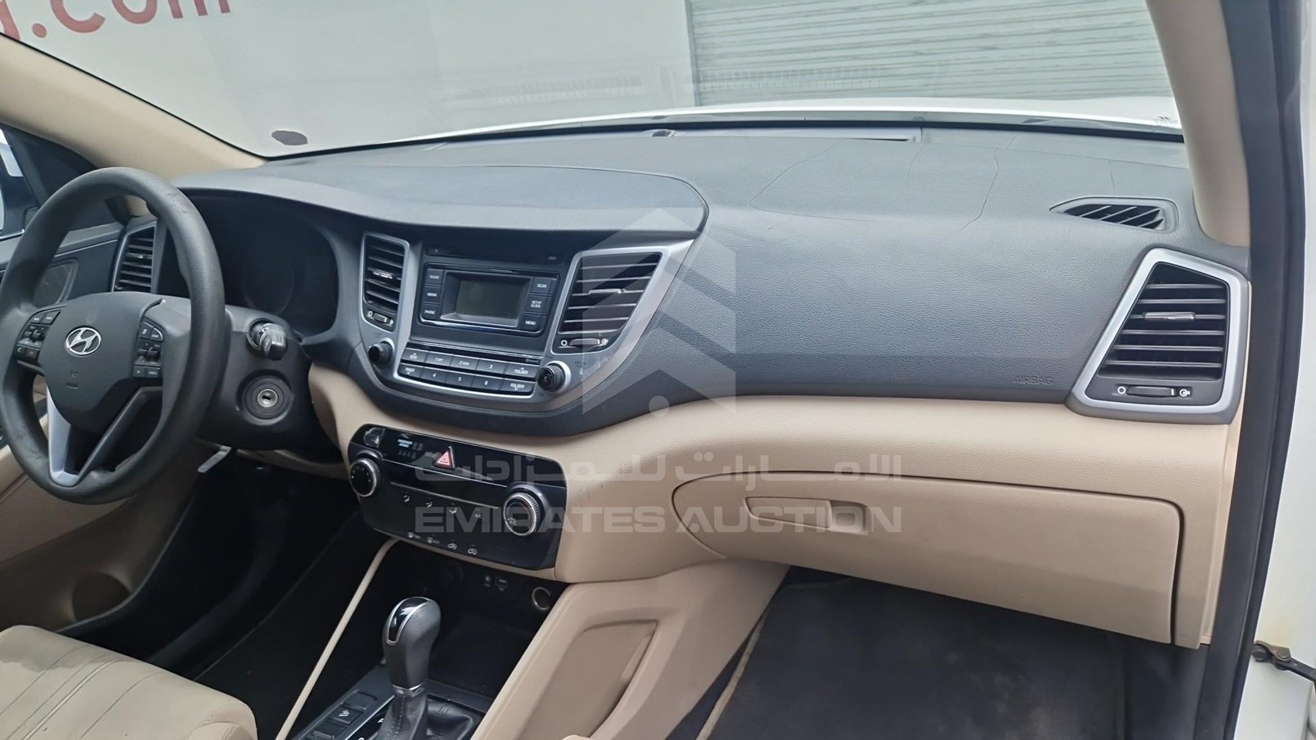 2017 HYUNDAI TUCSON VIN: TMAJ28138HJ170638