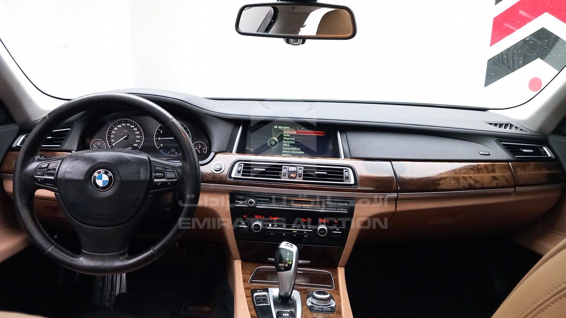 2013 BMW 730 VIN: WBAYE2109DDZ45880