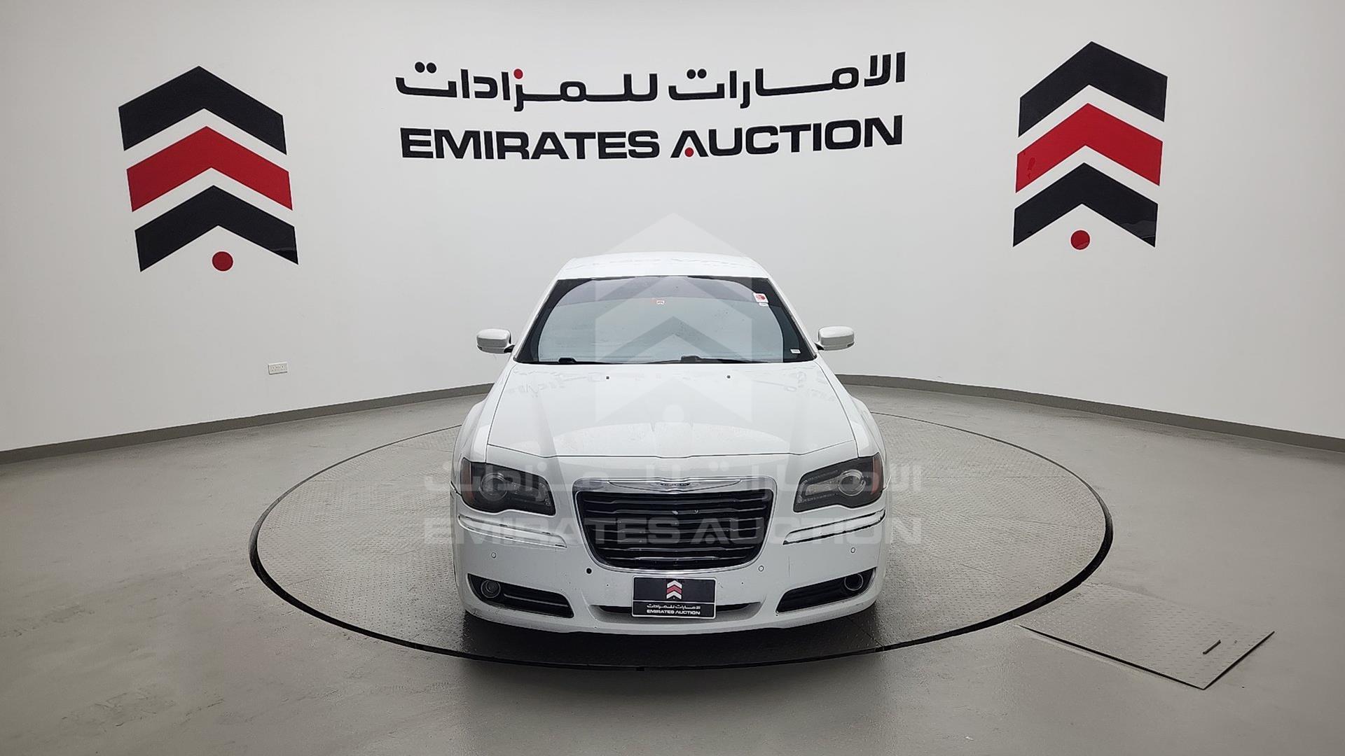 2013 CHRYSLER 300 VIN: 2C3CCABG4DH528845