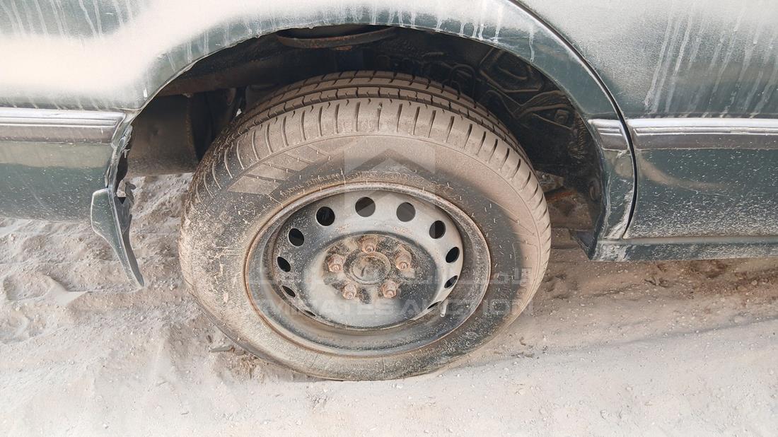 1999 Toyota Camry — Rear Right Tyre — Photo 32
