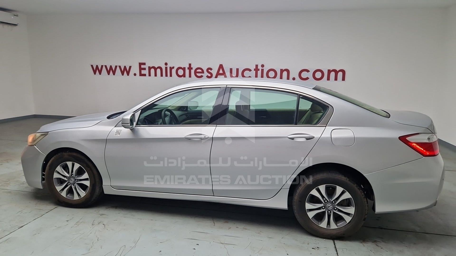 2015 HONDA ACCORD VIN: LUCCR2627F3414824