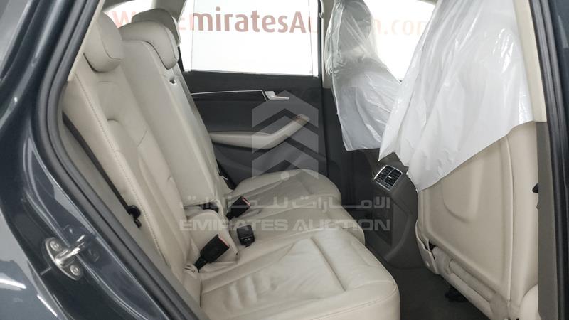 WAUKF68R29A022132 Auction: EmiratesAuction Lot: 405536 WAUKF68R29A022132 Audi Q5 2009 GREY Photo 24