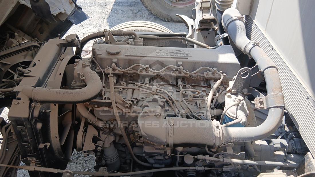 2014 Isuzu NMR — Engine Bay — Photo 25