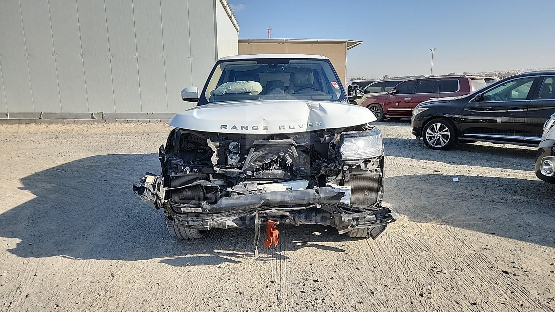 2015 RANGE ROVER VOGUE VIN: SALGA2EF8FA203086