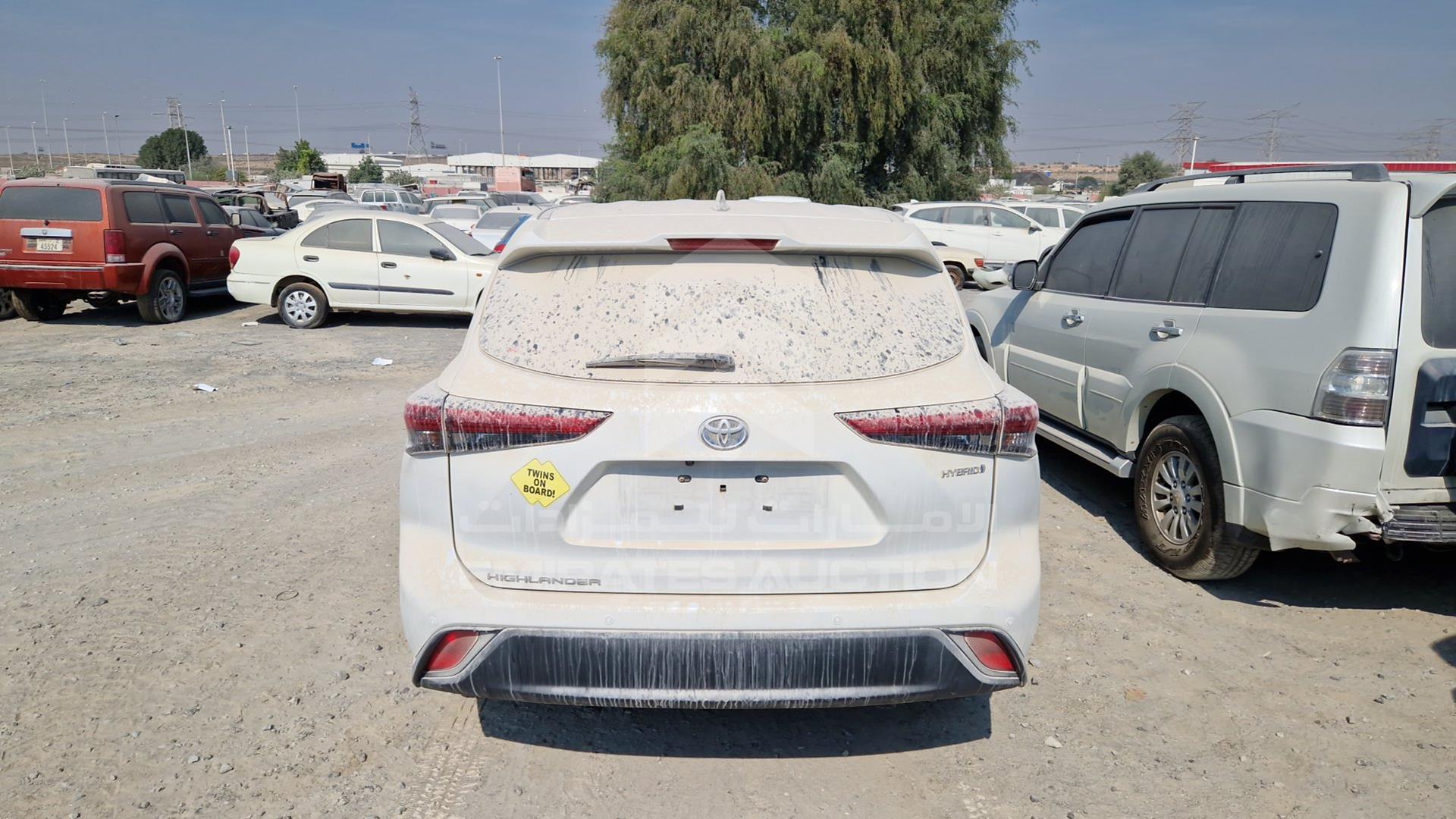 2022 TOYOTA HIGHLANDER VIN: 5TDLB3CH7NS088561