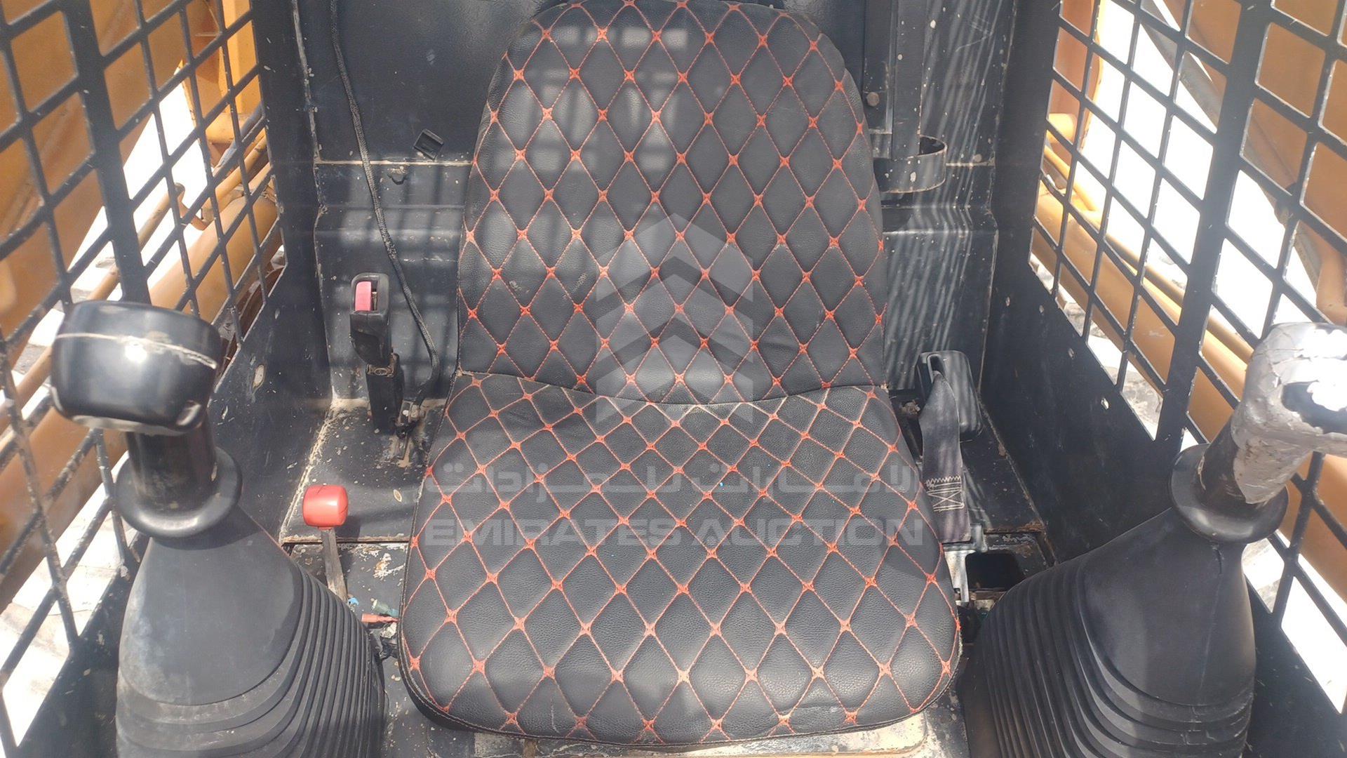 2008 CASE 430 VIN: N7M460660