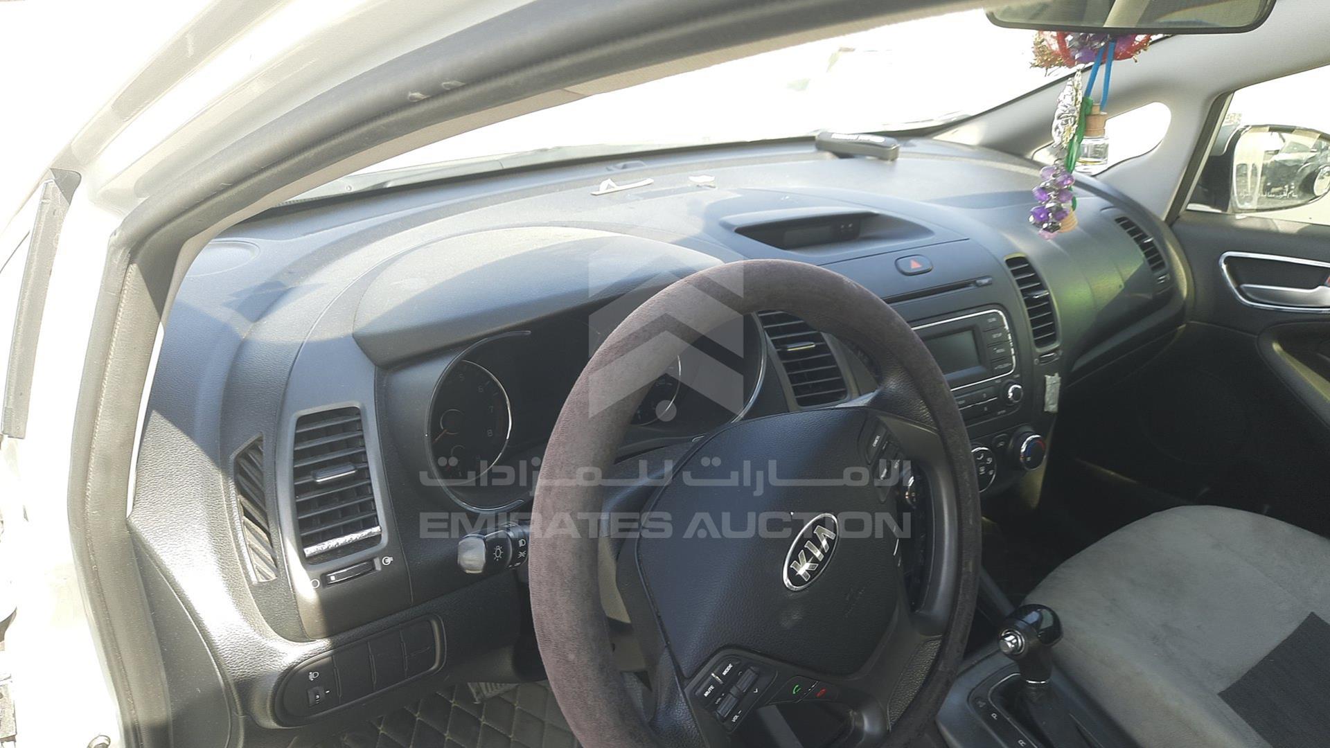 2016 KIA CERATO VIN: KNAFK4118G5418982