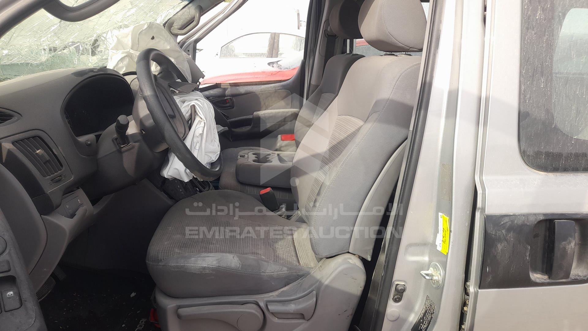2020 HYUNDAI H1 VIN: KMJWA37R2LU128387