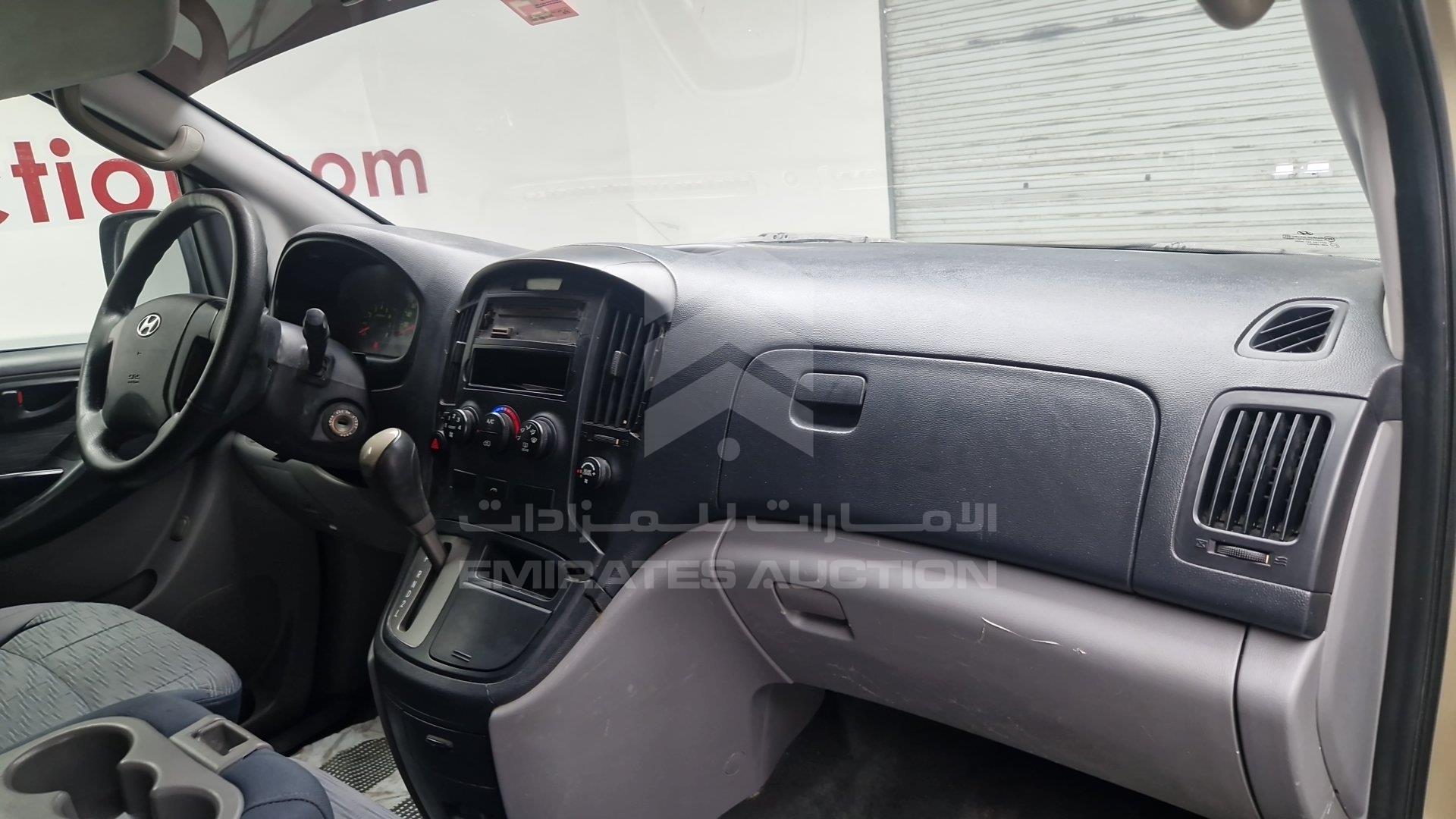 KMHWG81R1CU430694 - 2012 Hyundai H1 - #504560
