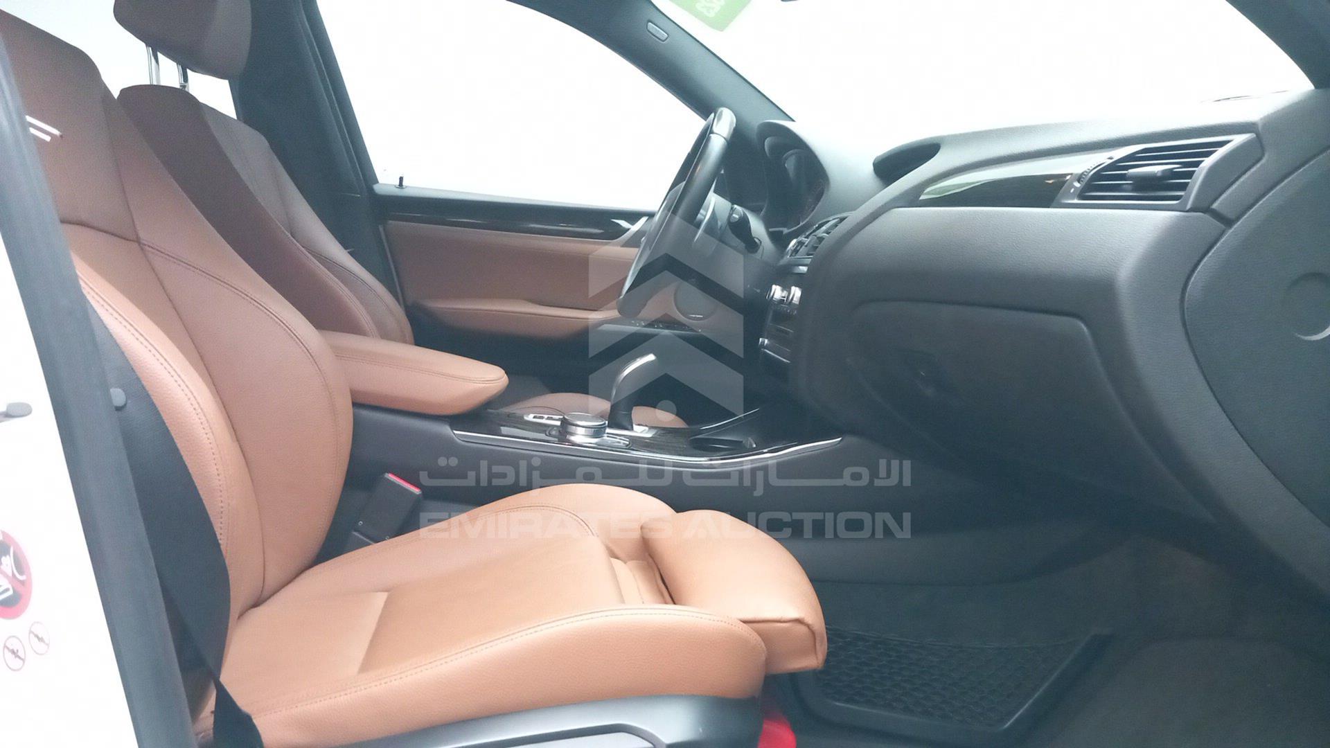 2018 BMW X4 VIN: WBAXW7102J0Y57164