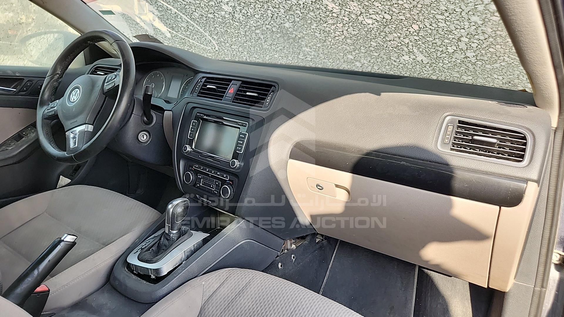 2012 VOLKSWAGEN JETTA VIN: WVWSV1164CM000647