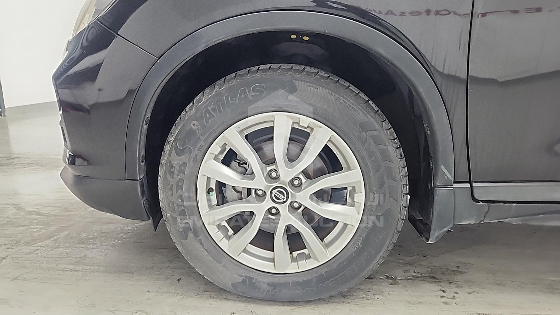 2019 NISSAN X-TRAIL VIN: JN1BT2MW8KW014676