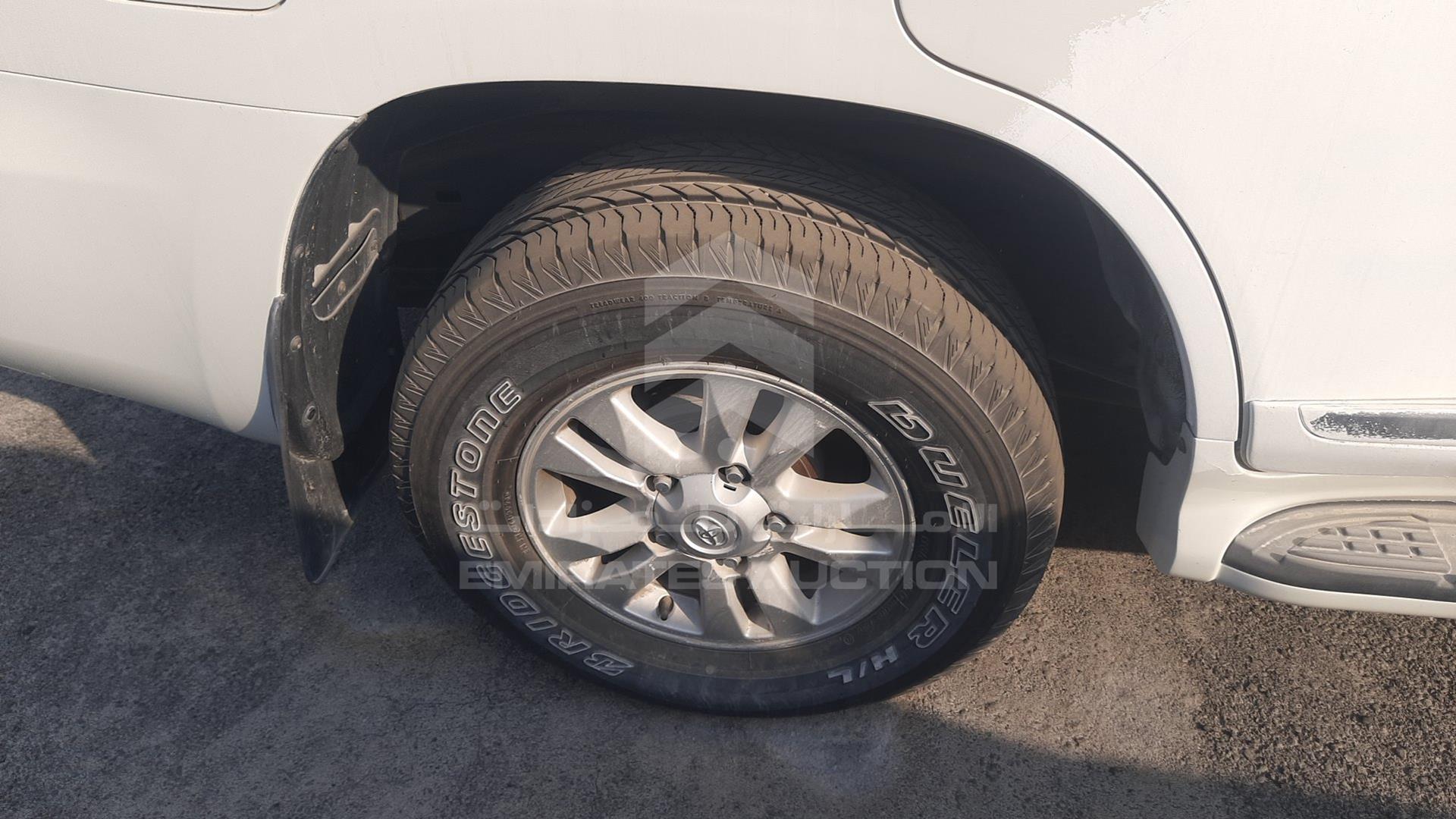 2011 TOYOTA LAND CRUISER VIN: JTMHU09J2B5052304