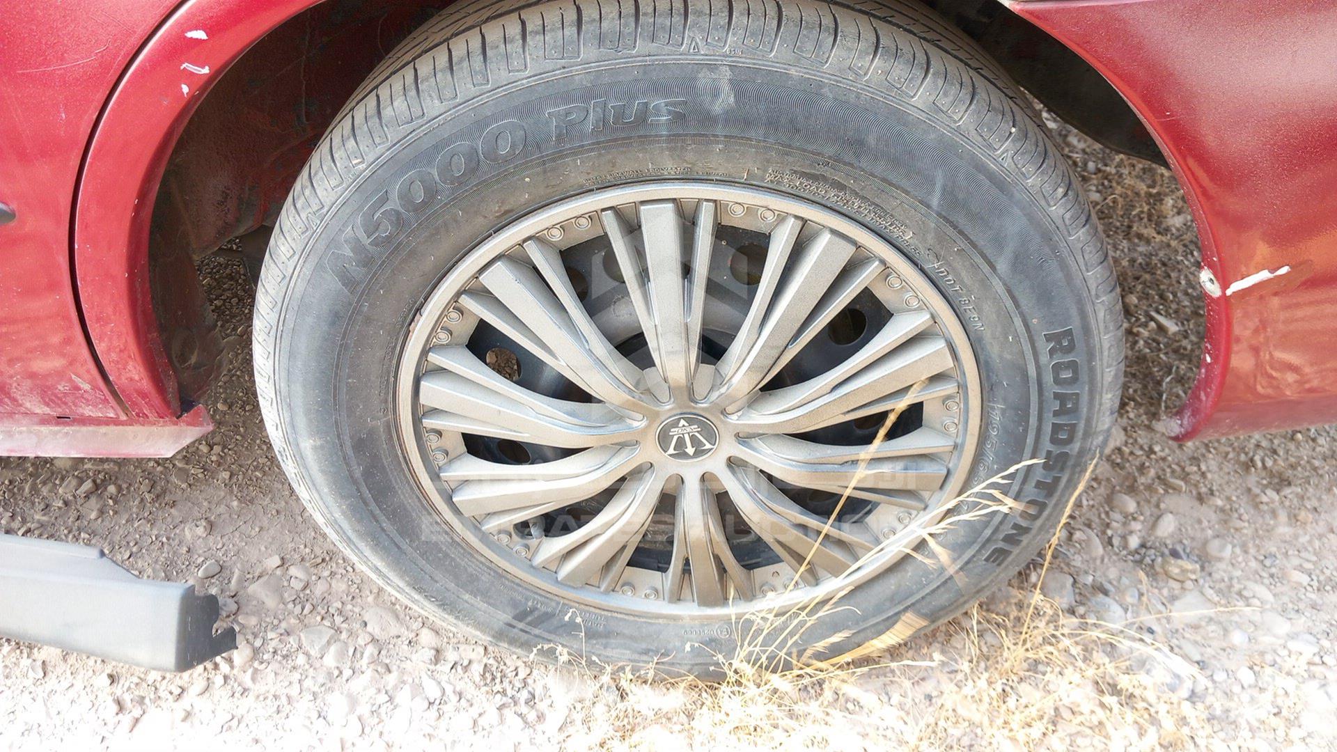 2002 HONDA ACCORD VIN: JHMCF86372C400651
