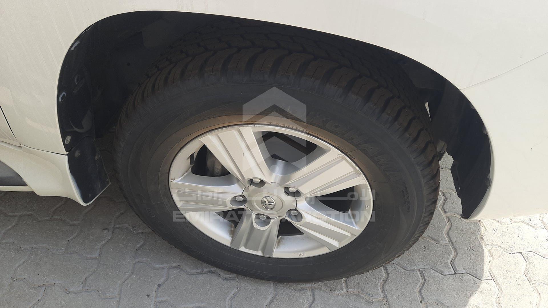 2014 TOYOTA LAND CRUISER VIN: JTMDU09JXE5082007