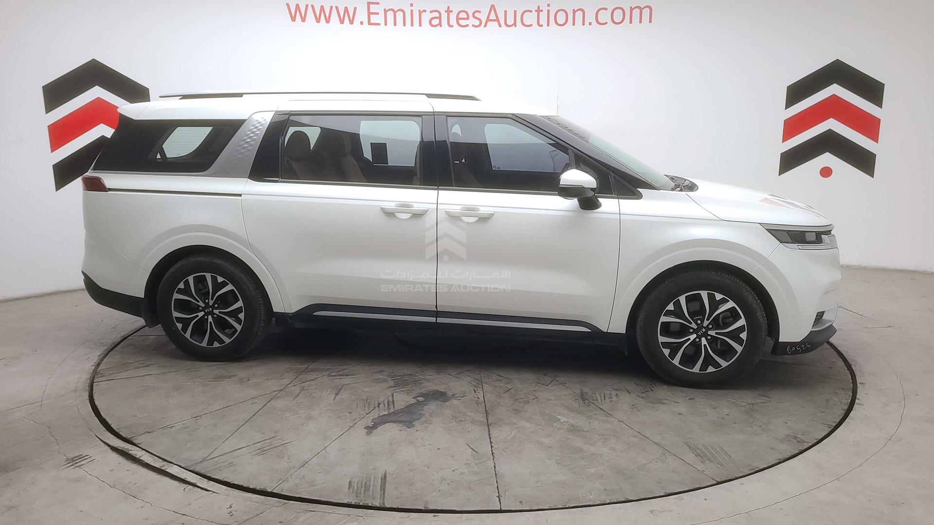 2021 KIA CARNIVAL VIN: KNANC8141M6049821