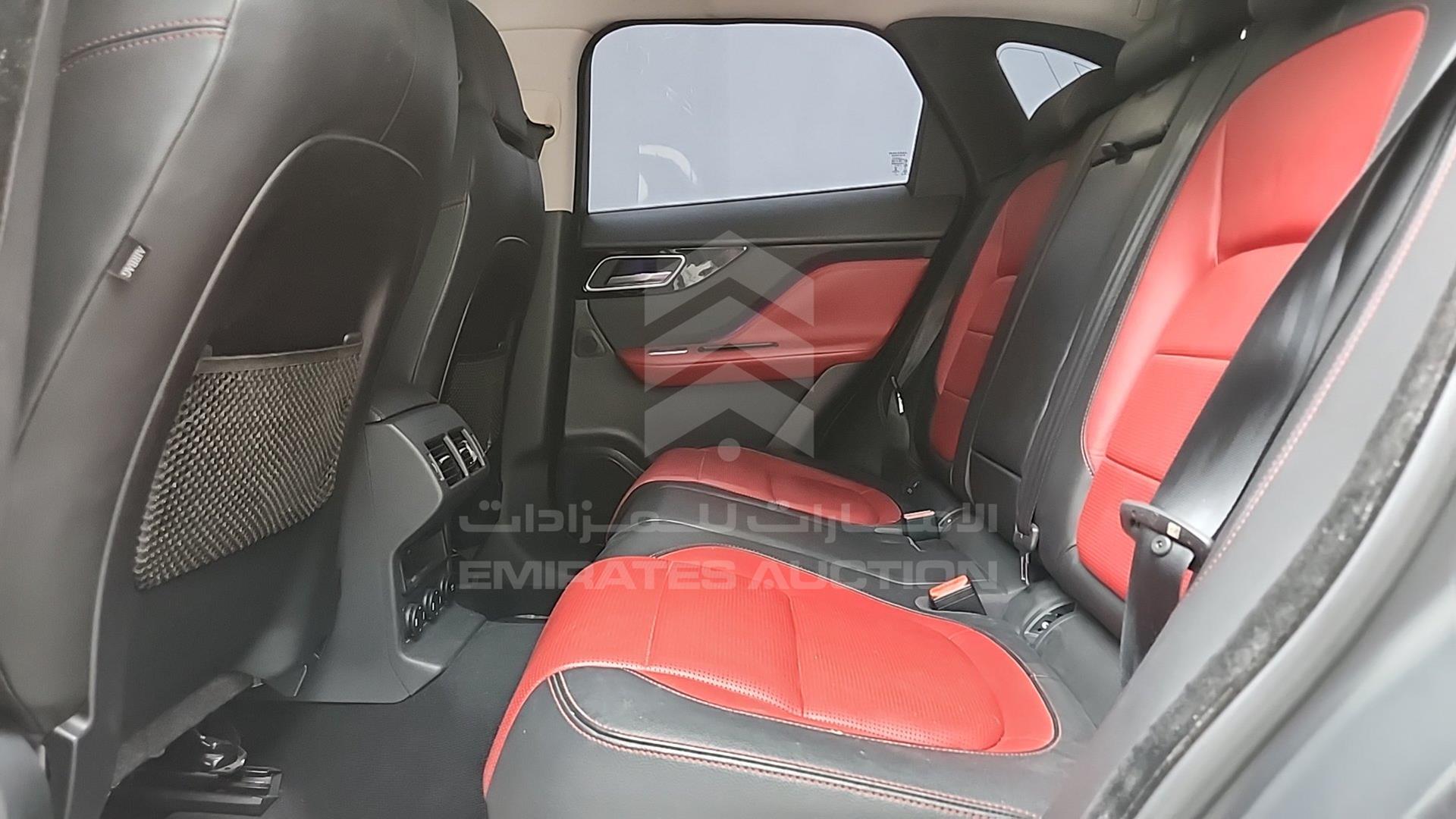 2018 JAGUAR F-PACE VIN: SADCA2BX3JA320008