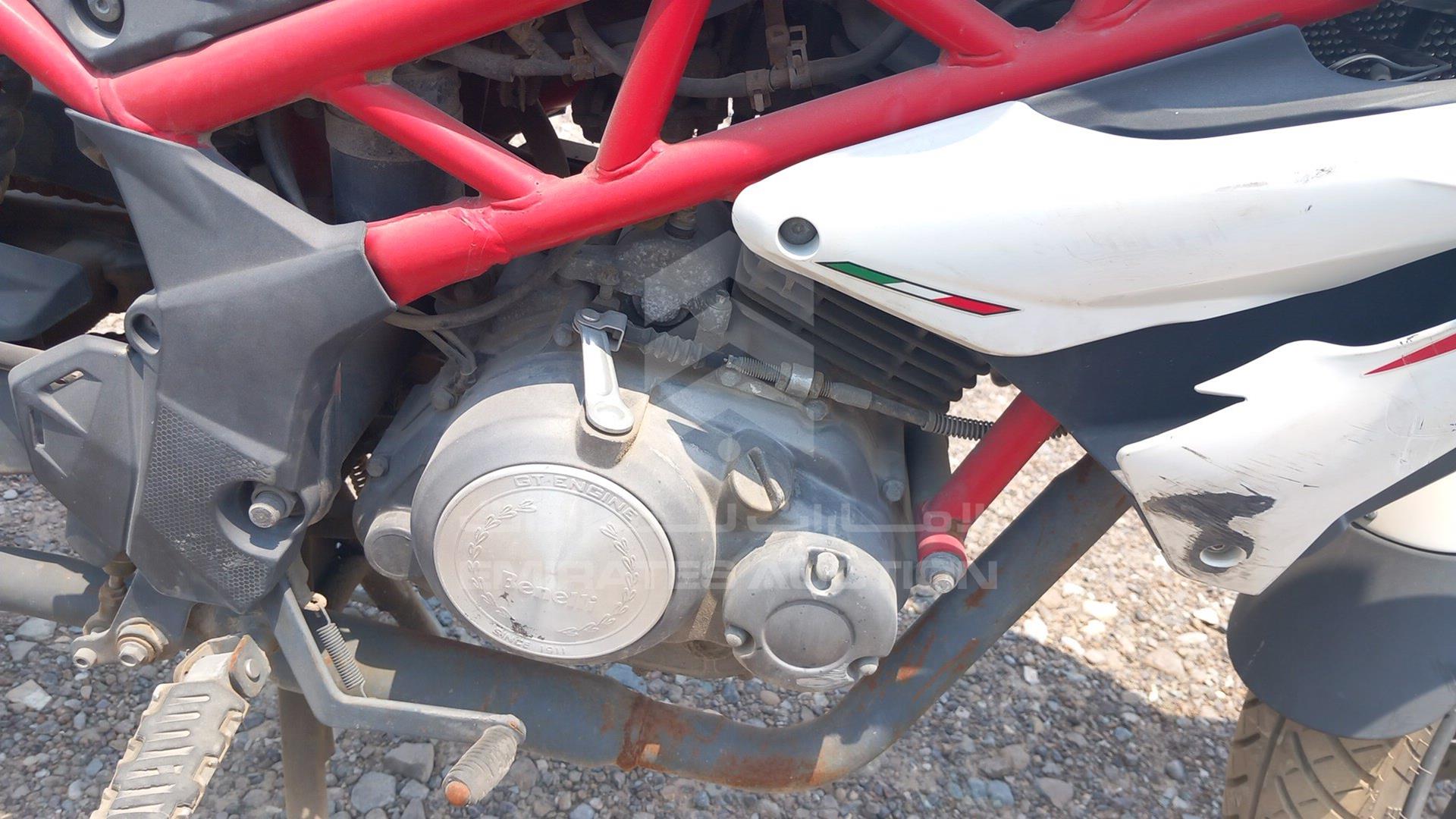 2019 BENELLI TNT 150 VIN: LBBPEKWB1KB980425