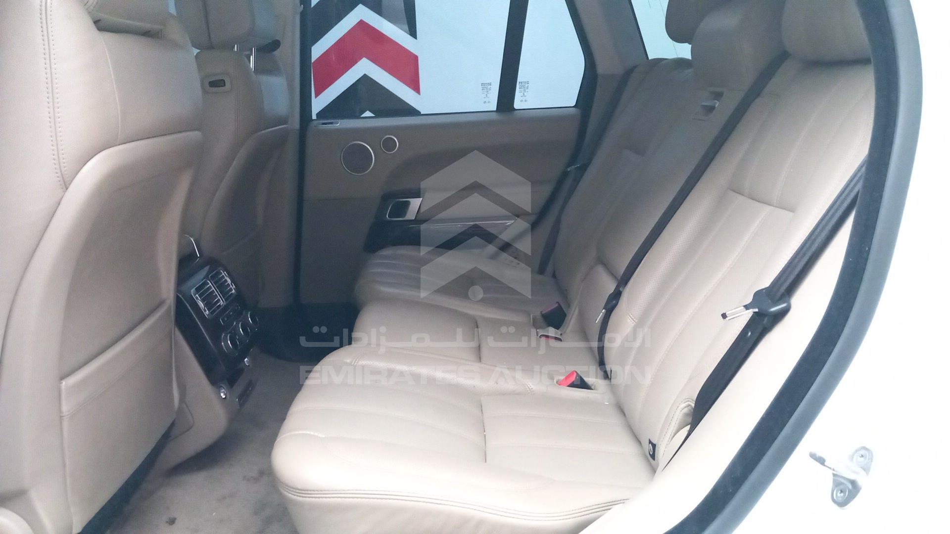 2014 RANGE ROVER VOGUE VIN: SALGA2EF0EA174181