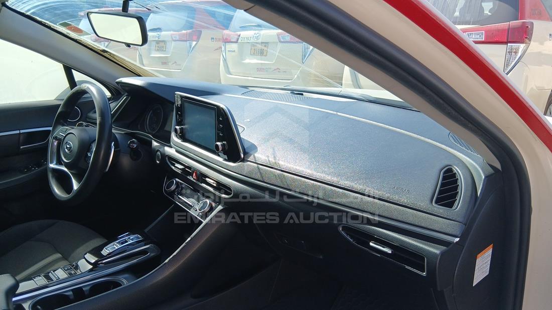 2021 Hyundai Sonata Hybrid — Front Right Passenger Dashboard View — Photo 24