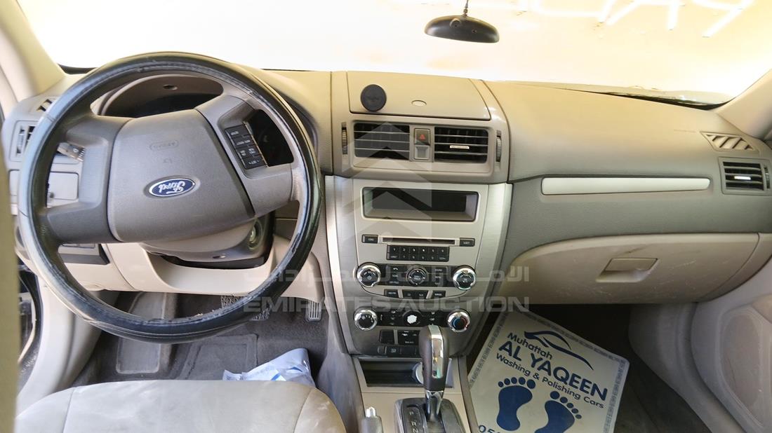 2012 Ford Fusion — Full Dashboard View — Photo 15