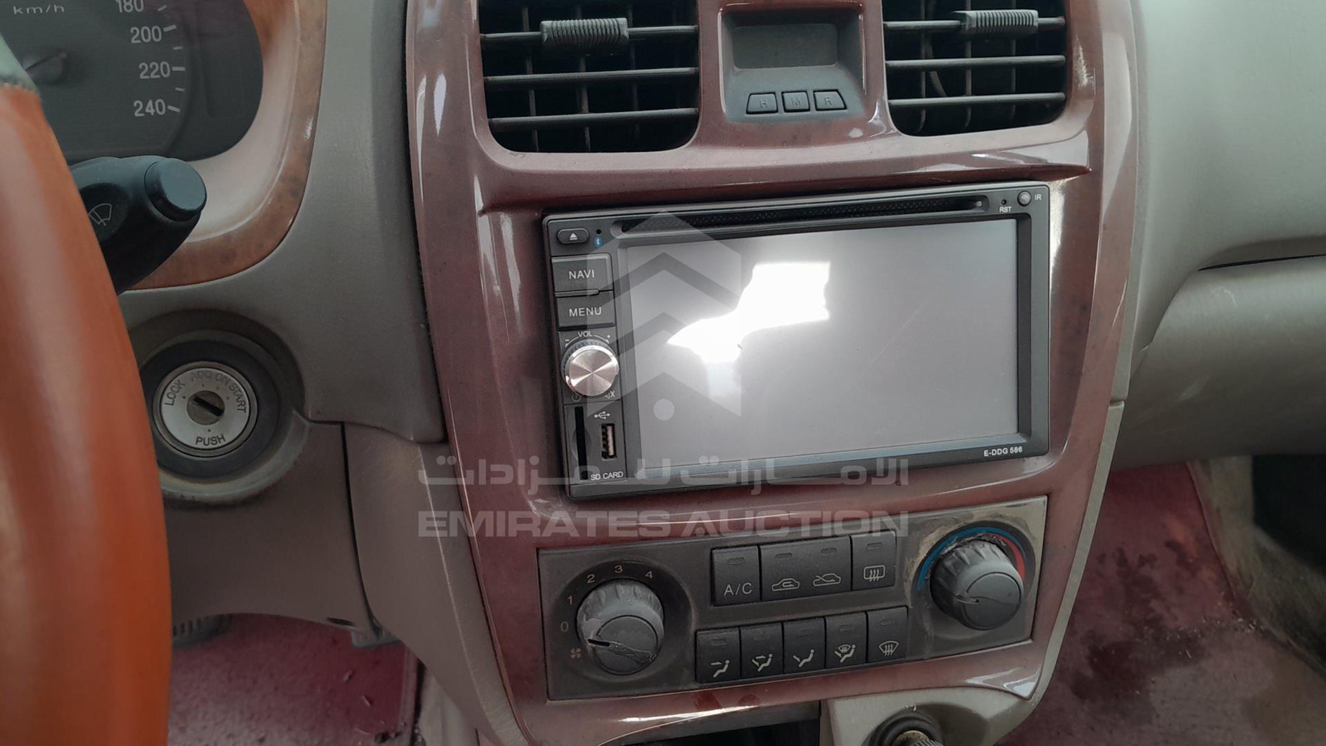 2003 HYUNDAI SONATA VIN: KMHEN41F43A822618