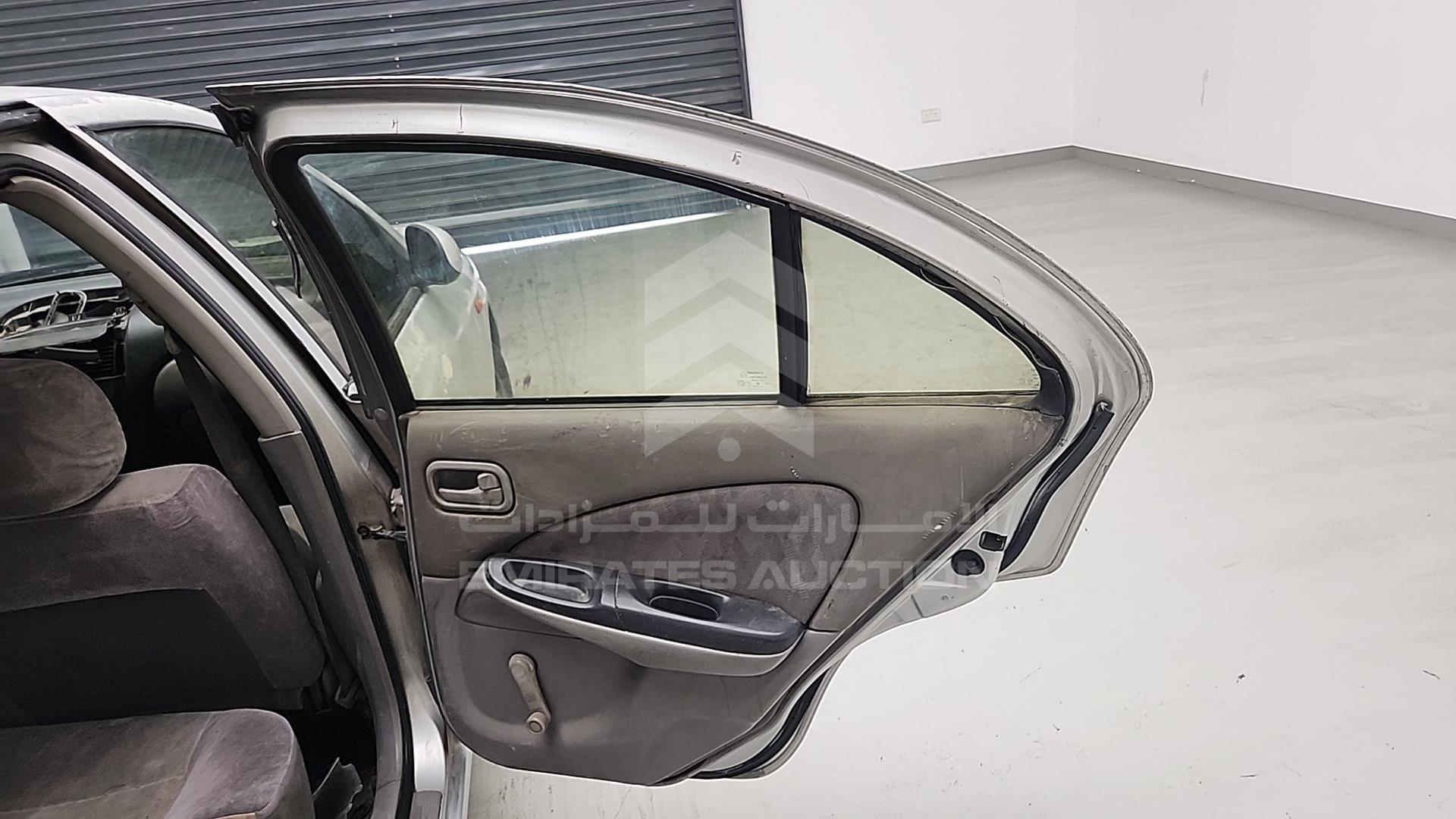 2001 NISSAN SUNNY VIN: JN1FN61S41W001068