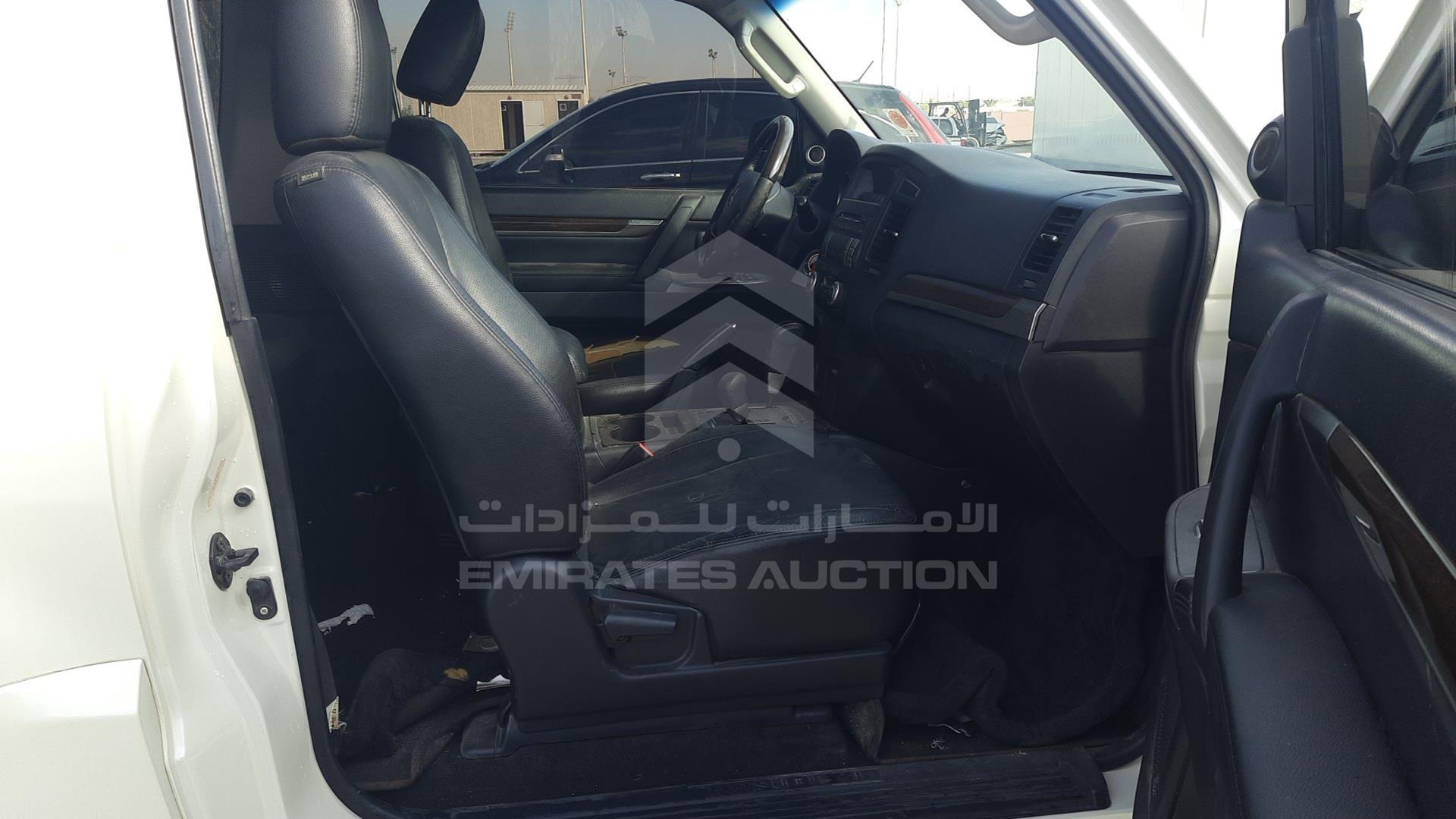 2012 MITSUBISHI PAJERO VIN: JMYMYV87WCJ702449