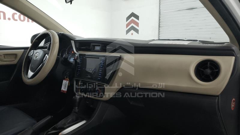 RKLBB9HE8H5198951 Auction: EmiratesAuction Lot: 404127 RKLBB9HE8H5198951 Toyota Corolla 2017 WHITE Photo 23