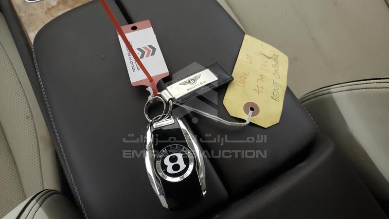 SJAAM2ZV0NC039794 Auction: EmiratesAuction Lot: 405218 SJAAM2ZV0NC039794 Bentley Bentayga 2022 WHITE Photo 3