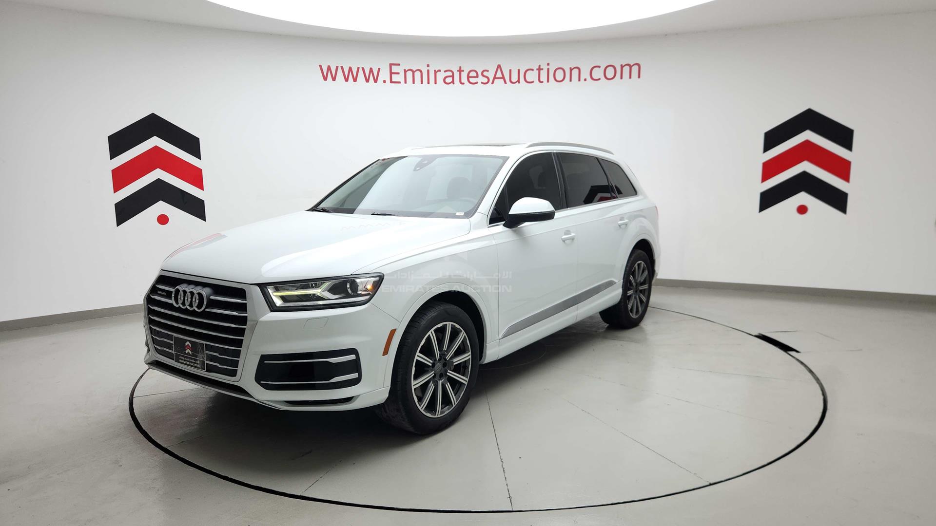 2017 AUDI Q7 VIN: WA1LAAF75HD026709