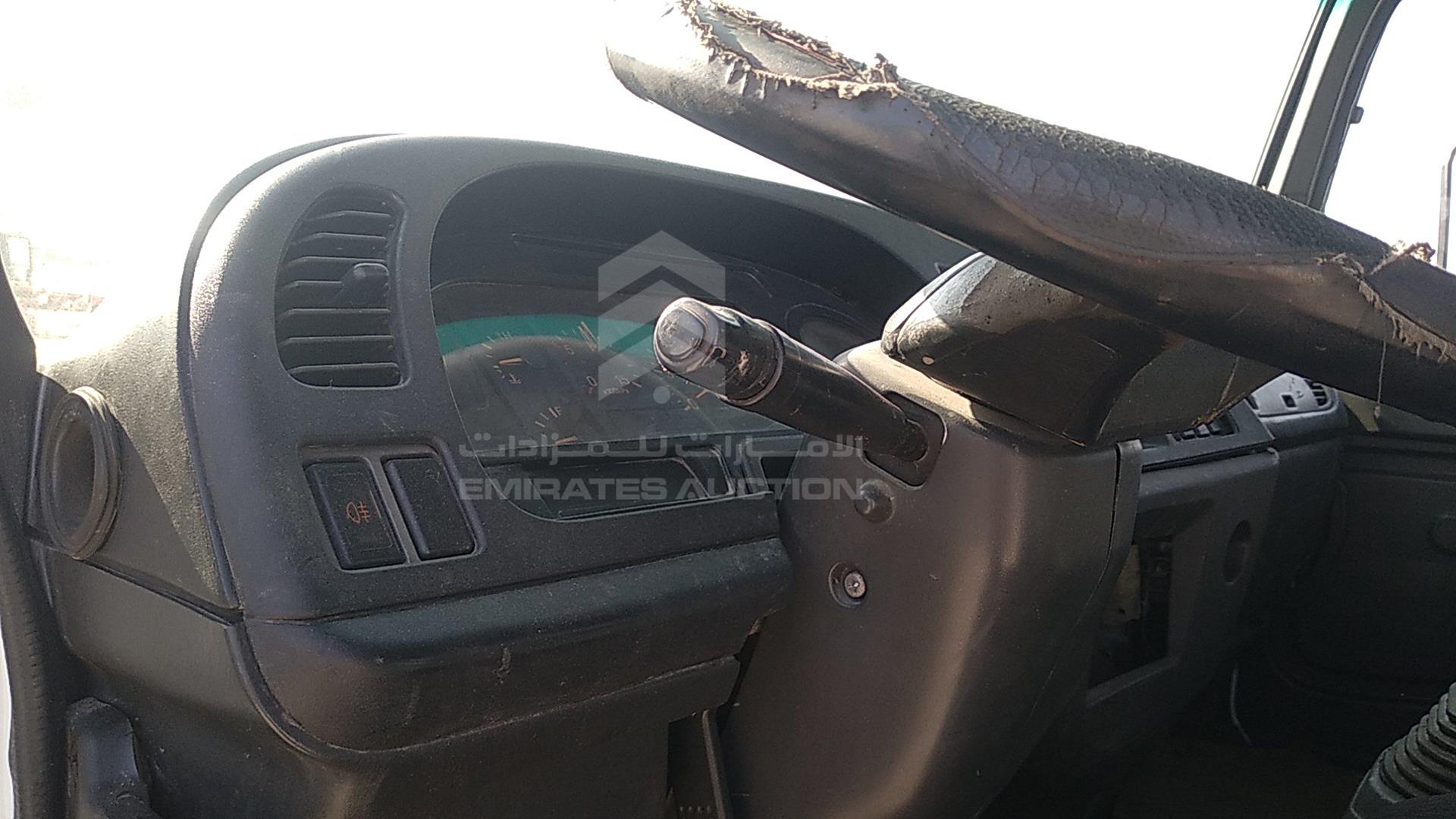 2013 ISUZU FVR VIN: LWLYURAX8DL004021