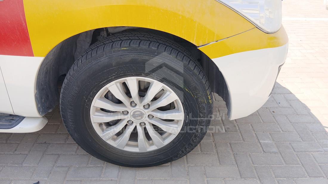 نيسان باترول 2019 — الإطار الأمامي الأيمن — صورة 28