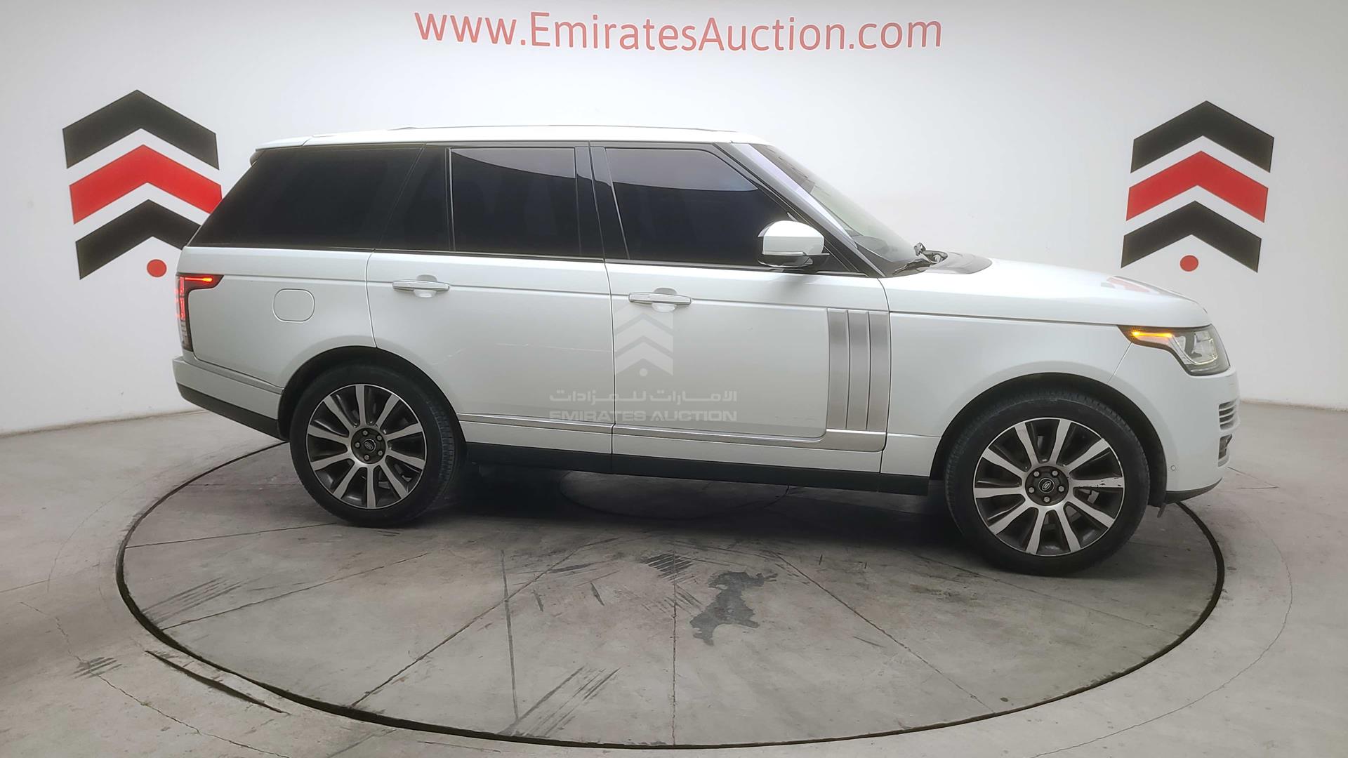 2014 RANGE ROVER VOGUE VIN: SALGA2EF0EA174181