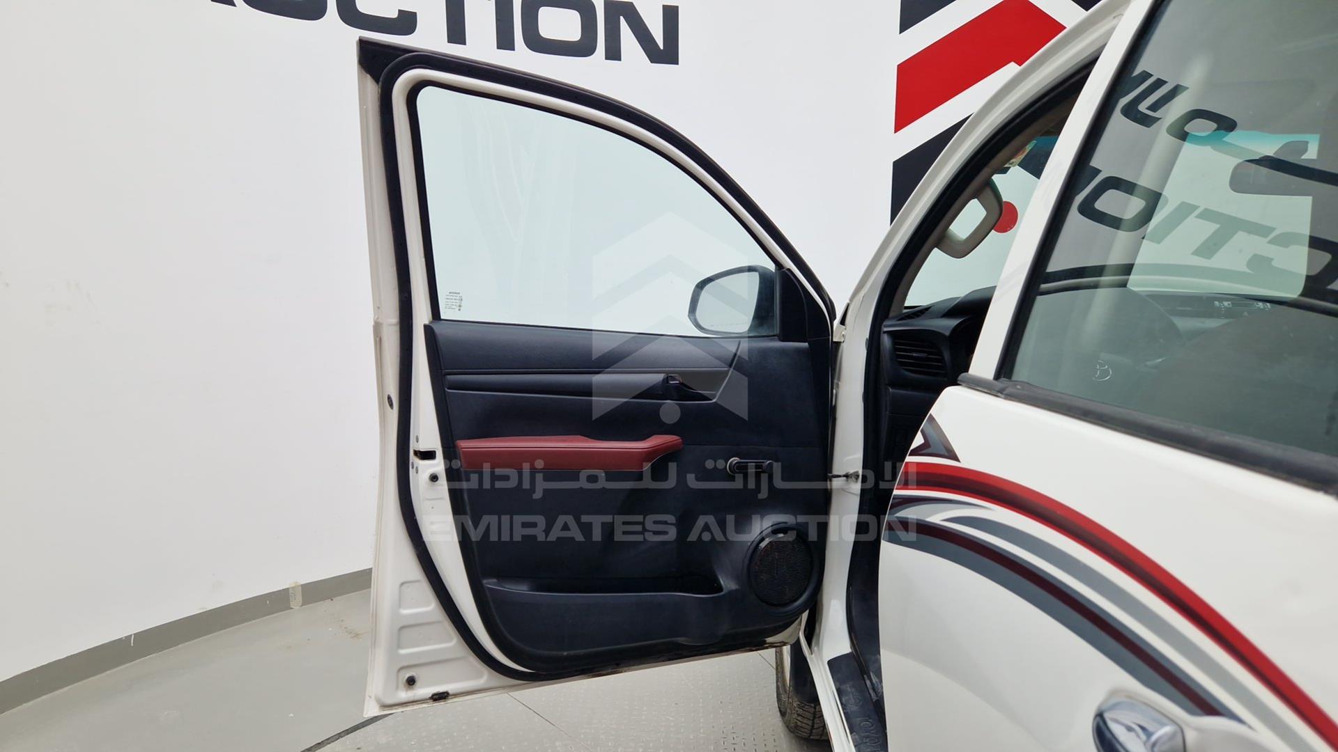2022 TOYOTA HILUX VIN: MR0DX9CD6N2646012