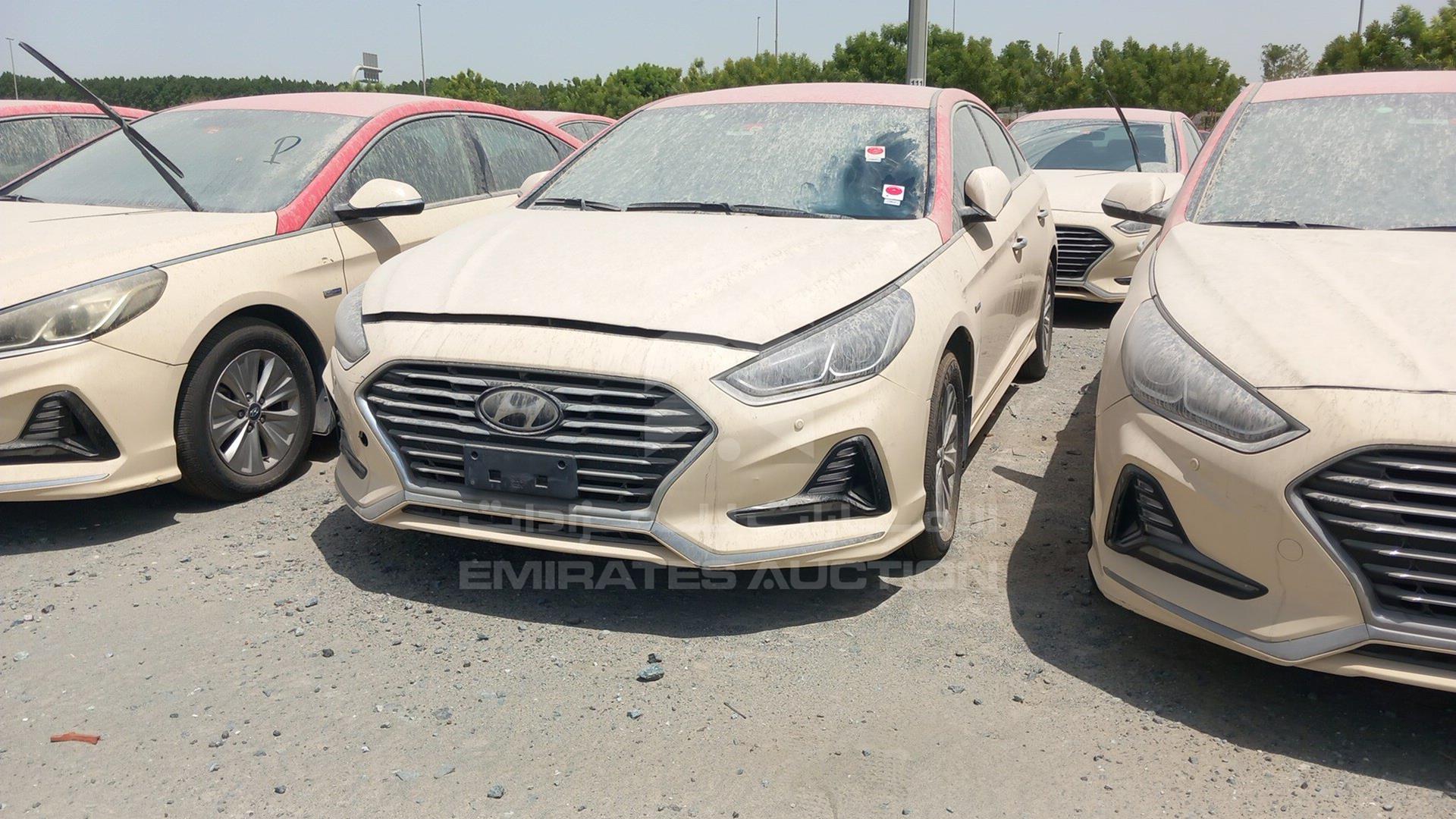 2019 HYUNDAI SONATA VIN: KMHE24133KA092990