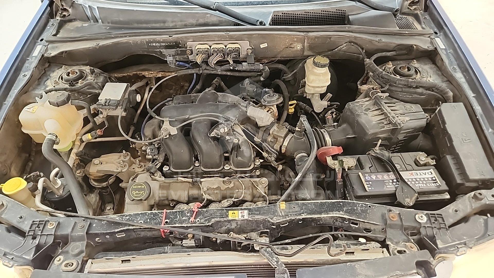 2008 FORD ESCAPE VIN: 1FMCU92198KA49463